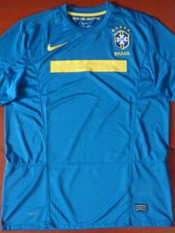 เสื้อฟุตบอล ทีมชาติบราซิล ชุดเยือน ชุดลุยศึกโคปา อเมริกา 2011 ใหม่ L-Size / BRAZIL Football Shirt Away Kit Copa America 2011 Jersey NEW L-Size