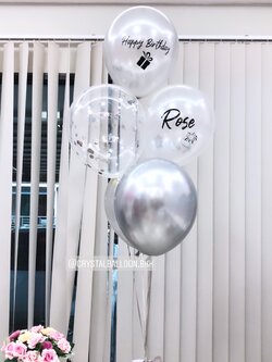 ลูกโป่ง วันเกิด สีเงิน พร้อม ข้อความ Happy Birthday พร้อม ชื่อเจ้าของวันเกิด 1 ช่อ พร้อมตกเเต่ง สามารถเปลี่ยนสีลูกโป่ง/เปลี่ยนชื่อเจ้าของวันเกิดได้