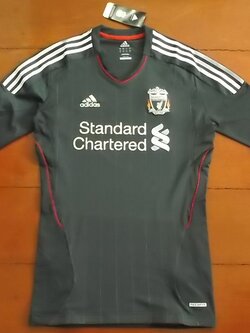 เสื้อฟุตบอล ทีมสโมสรลิเวอร์พูล Player Version (TechFit) ชุดเยือน 2011/12 ใหม่ L-Size / LIVERPOOL Football Shirt Player Version (TechFit) Away Kit 2011/12 Jersey NEW L-Size