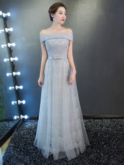 พร้อมเช่า ชุดราตรียาว สำหรับสาวไซส์ใหญ่ แบบปาดไหล่ สีเทา ลูกไม้หรูใส่ออกงานกลางคืน งานพรอม กระโปรงตาข่าย 2XL- 6XL (เชือกผูกหลัง)