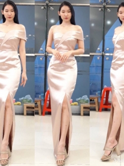 พร้อมเช่า ชุดเดรส ชุดออกงาน ราตรียาว สีทอง เกาะอกเปิดไหล่ข้างเดียว ผ้าดัชเชสซาติน