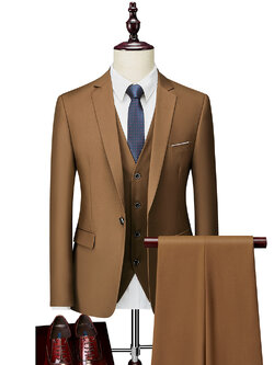 พร้อมเช่า ชุดสูทชาย สีน้ำตาล คลาสสิก รุ่นกระดุมเดียว (พร้อมเสื้อกั๊ก)