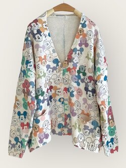 เสื้อคลุมไหมพรมกันหนาวลายมิกกี้แต่งกระเป๋า