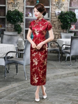 พร้อมส่ง กี่เพ้า สีไวน์แดง ลายดอกบ๊วย Cherry Blossom ผ้าไหมจีน กุ๊นขอบ ตัดเย็บอย่างดี (2XL,3XL,5XL)