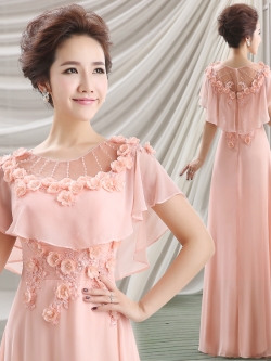 พร้อมเช่า ชุดราตรียาว แบบปิดไหล่ ผ้าชีฟอง แต่งดอกและลูกปัดสวย สีชมพู