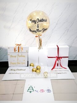 Surprise Box Merry Christmas Theme สีทอง เรียบหรู สามารถใส่รูปได้ 4 รูป สามารถเปลี่ยนสีลูกโป่ง/เปลี่ยนข้อความได้