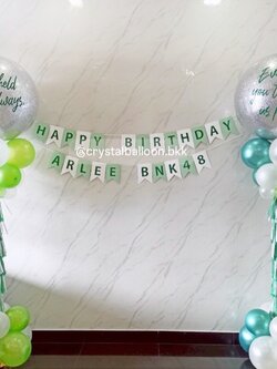 เสาลูกโป่ง เปิดงาน Bubble ขนาด 36" กลิตเตอร์สีเงิน 2 เสา พร้อม ป้ายธง 23 ตัวอักษร พร้อมตกแต่ง สามารถเปลี่ยนสีลูกโป่ง/เปลี่ยนข้อความ/เปลี่ยนสี-ป้ายธงได้