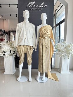 เช่า ชุดไทย ชุดเพื่อนเจ้าสาว ชุดไทยผ้าถุงสีเทาชาทอง สไบสีทอง