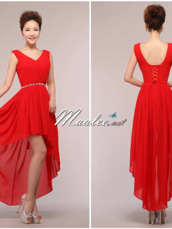 พร้อมเช่า ชุดราตรีสั้น แขนกุด หน้าสั้นหลังยาว สีแดง คาดเอวคริสตัล