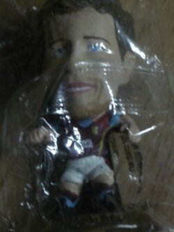 ตุ๊กตาโมเดลนักฟุตบอล ล.เฮนดรี้ สโมสรแอสตัน วิลล่า โครินเธียน ไมโครสตาร์ - Series 12/2005 Gold Base - MC4353 ใหม่ / L.HENDRIE ASTON VILLA Football Club Corinthian MicroStars Football Figure - Series 12/2005 Gold Base - MC4353 NEW