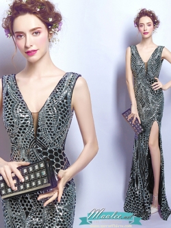 พร้อมเช่า ชุดราตรียาว ชุดออกงานกลางคืน งานพรอม แบบแขนกุด สีดำปักเลื่อมทั้งชุด หรูหรา Sexy แหวกหน้าขา โชว์หลัง