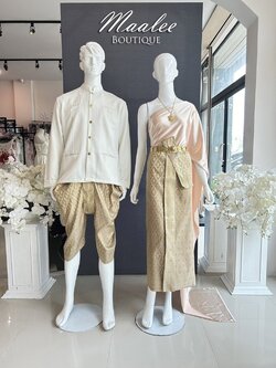 เช่า ชุดไทย ชุดเพื่อนเจ้าสาว ชุดไทยผ้าถุงสีเทาชาทอง สไบสีโอโรสอ่อน