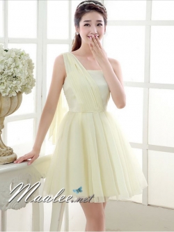 พร้อมส่ง ชุดเดรสสั้น เกาะอก ไหล่เดียว จับสม๊อกด้านหลัง สีครีม