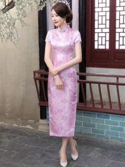 Pre-order กี่เพ้า สีชมพู ผ้าไหมจีน กุ๊นขอบ ตัดเย็บอย่างดี