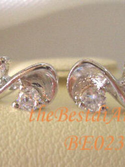 +++ต่างหูเท่ห์ ใส่ได้ทั้งแนวนอนและ แนวตั้ง คล้ายๆตัว S คะ รหัส BE023RD+++