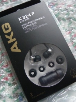 หูฟัง AKG รุ่น K324P
