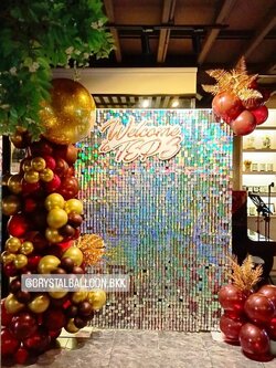 Organic Backdrop ฉากวิบวับสีเงิน ขนาด 1.5x2 เมตร Theme Red Wine-ทอง พร้อม ป้ายอิงค์เจ็ท ขนาด 80 ซม. 1 ชิ้น พร้อมตกแต่ง สามารถเปลี่ยนสีลูกโป่งได้