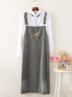 เอี๊ยมกระโปรงยีนส์ลายทางปักลายแมว