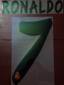 ชุดชื่อและเบอร์ติดเสื้อฟุตบอล #7 โรนัลโด้ สโมสรเรอัล มาดริด (ชุดเหย้า 2013/14) PLAYER SIZE ใหม่ / #7 RONALDO REAL MADRID Football Club (Home 2013/14) PLAYER SIZE Name and Number Set NEW