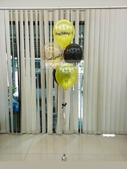 ลูกโป่งเซอร์ไพรส์วันเกิด ลูกโป่งช่อ 5 ลูก 1 ช่อ ,สีดำ/เหลือง/ลูกโป่งใส ใส่กลิตเตอร์ พร้อมตกแต่ง สามารถเปลี่ยนสีลูกโป่ง/เปลี่ยนข้อความได้