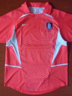 เสื้อฟุตบอล ทีมชาติเกาหลีใต้ ชุดเหย้า ชุดลุยศึกฟุตบอลโลก 2002 ใหม่ M-Size / KOREA Football Shirt Home Kit World Cup 2002 Jersey NEW M-Size