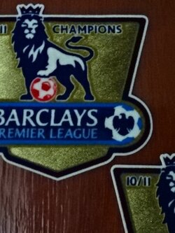 อาร์มสัญลักษณ์ฟุตบอล การแข่งขันฟุตบอลพรีเมียร์ ลีก - PREMIER LEAGUE CHAMPIONS 2010/11 FAN SIZE ใหม่ / PREMIER LEAGUE National Football League FAN SIZE Football Patch/Badge - PREMIER LEAGUE CHAMPIONS 2010/11 NEW