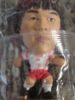 ตุ๊กตาโมเดลนักฟุตบอล ปาร์ค จี ซุง ทีมชาติเกาหลี โครินเธียน ไมโครสตาร์ - Series 13/2006 Gold Base - MC5781 ใหม่ / J S PARK KOREA National Football Team Corinthian MicroStars Football Figure - Series 13/2006 Gold Base - MC5781 NEW