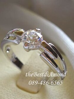 แหวนเพชรเม็ดเดี่ยว ขนาดเพชร 30 ตัง น่ารัก เพชรไม่ใหญ่ค่ะ งานทองขาว 24 K หนา 5ไมครอน รหัส BR051RD