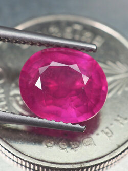 พลอยทับทิม (Ruby) 3.45 กะรัตสีสวย