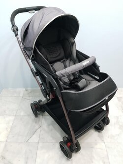 Aprica Optia Premium สีเทา