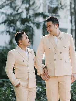 พร้อมเช่า ชุดสูทชาย สีแชมเปญ สูทตัด (ไม่มีเสื้อกั๊ก)