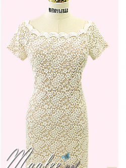 พร้อมส่ง ชุดออกงาน ชุดเดรสสั้นเข้ารูป สีครีม คอปาด ผ้าลูกไม้เนื้อนิ่ม สวมใส่สบาย