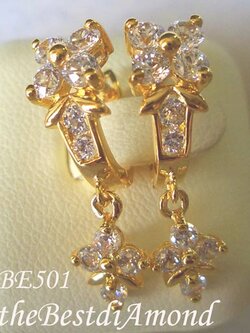 ต่างหู หรูหรามากค่ะ BE501 เหมาะกับใส่ออกงาน เริ่ดมาก ดูดี มีระดับ ไม่เล็กไม่ใหญ่เกินไป ชุบทองแท้ 24 K หนา 5ไมครอน