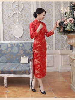 พร้อมส่ง กี่เพ้า ผ้าไหมจีน สีแดง แขนยาว ลายลายดอกบ๊วย Cherry Blossomตัดเย็บอย่างดี (XL)