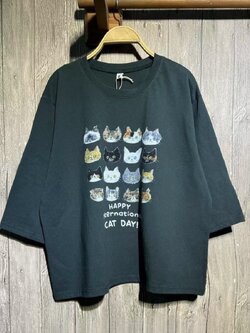 เสื้อยืดสกรีนลายแมวแขนสามส่วน 9am