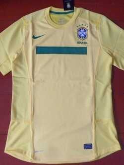 เสื้อฟุตบอล ทีมชาติบราซิล Player Version ชุดเหย้า ชุดลุยศึกโคปา อเมริกา 2011 ใหม่ M-Size / BRAZIL Football Shirt Player Version Home Kit Copa America 2011 Jersey NEW M-Size
