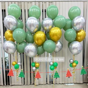 ลูกโป่ง คริสต์มาส ช่อลูกโป่ง 7 ลูก 4 ช่อ พร้อมตกแต่ง ธงต้นคริสต์มาส 1 ชิ้น สามารถเปลี่ยนสีลูกโป่งได้