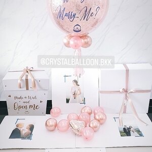 Surprise Box Will You Marry Me? กล่องเซอร์ไพรส์ขอแต่งงาน Bubble ขนาด 24'' Theme Rose Gold พร้อมตกแต่ง สามารถใส่รูปได้ 4 รูป สามารถเปลี่ยนสีลูกโป่ง/เปลี่ยนข้อความได้