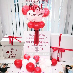 Happy Birthday Surprise Box กล่องเซอร์ไพรส์วันเกิด Bubble USA ขนาด 24" Theme สีแดง พร้อมตกแต่ง สามารถใส่รูปได้ 4 ใบ (ราคายังไม่รวมเค้ก) สามารถเปลี่ยนสีลูกโป่ง/เปลี่ยนข้อความได้