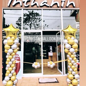 เสาลูกโป่ง เปิดงาน เสาฟอยล์ดาว 2 ต้น พร้อม ริบบิ้นตัดเปิดงาน 1 ท่าน พร้อมตกแต่ง สามารถเปลี่ยนสีลูกโป่ง/เปลี่ยนฟอยล์ตกแต่งได้