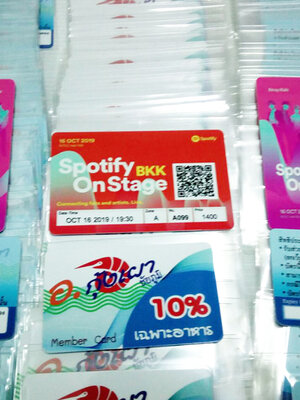 ตัวอย่างการ์ดสมาชิกขนาดกลาง บัตรแข็งไซส์กลาง