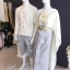เช่า ชุดไทย ชุดเพื่อนเจ้าสาว ชุดไทยผ้าถุงสีเทาเงิน สไบเรียบ สีงาช้าง