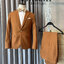 พร้อมเช่า ชุดสูทชาย สีน้ำตาล คาราเมล รุ่นคลาสสิค (ไม่มีเสื้อกั๊ก)