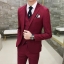 พร้อมเช่า ชุดสูทชาย สีไวน์แดง เข้ารูป พร้อมเสื้อกั๊ก