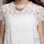 พร้อมส่ง ชุดเดรสสั้น ลูกไม้สีขาว ผ้าชีฟองชายย้วย ทรงผีเสื้อ (ฟรีไซส์)