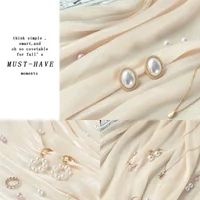 พร็อพผ้าไหมมุก ฉากผ้าไหมมุก Ins Pearlescent Pleat ถ่ายรูปสินค้า เครื่องประดับ พร็อพผ้าไหมมุก ฉากผ้าไหมมุก Ins Pearlescent Pleat ถ่ายรูปสินค้า เครื่องประดับ