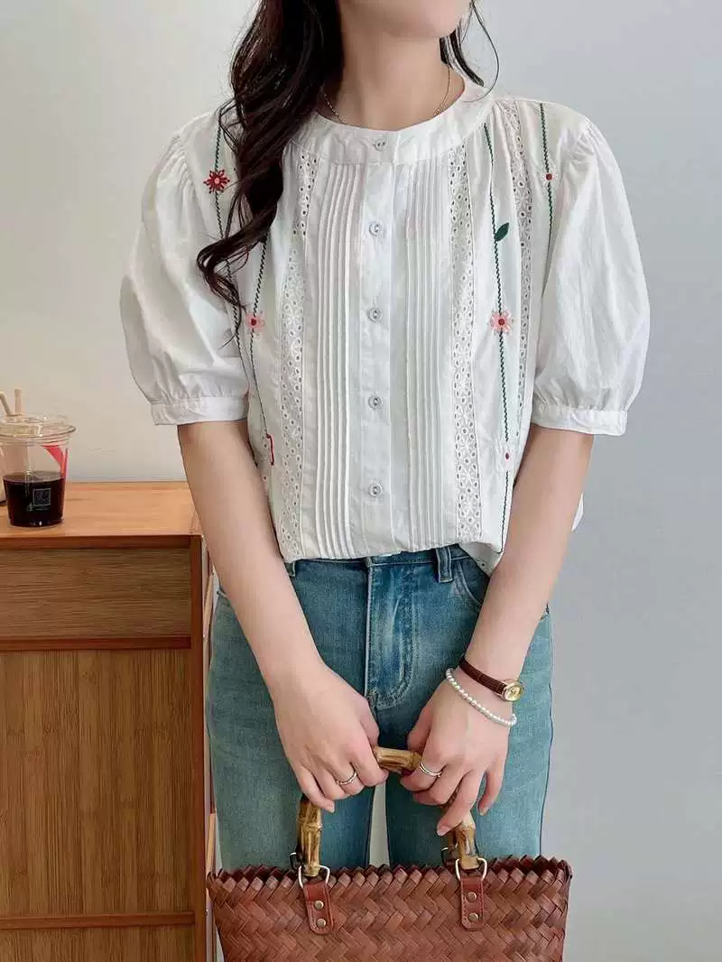 เสื้อผ้าฝ้ายลายปักแต่งผ้าลูกไม้