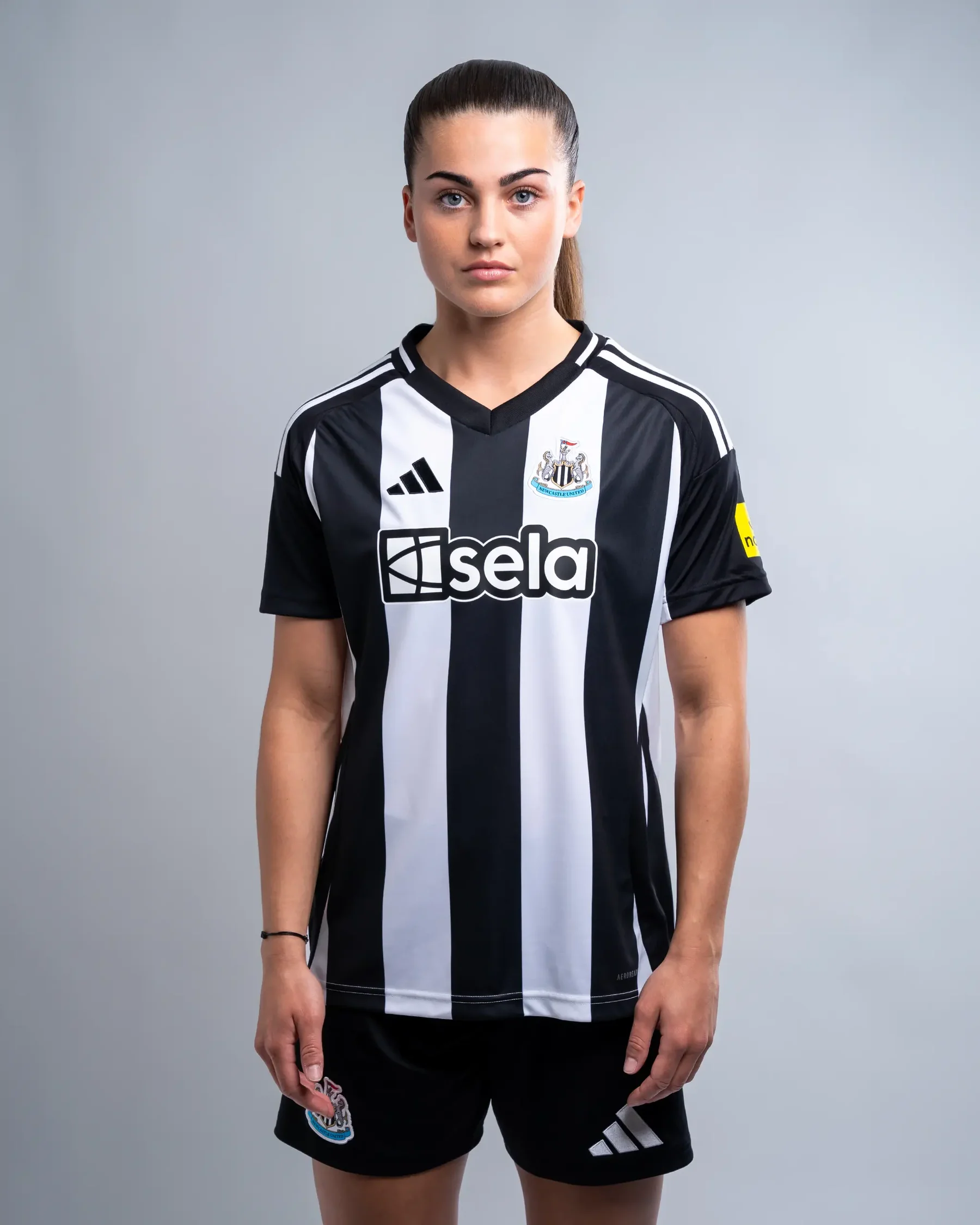 เสื้อผู้หญิงนิวคาสเซิ่ล ยูไนเต็ดอาดิดาส 2024 2025 ทีมเหย้าของแท้